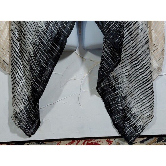 Chico's Travelers Size 1 Sheer Beige Black Open Front Asymmetrical Hem Cardigan - Picture 7 of 11